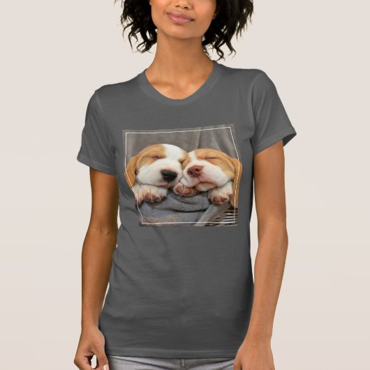 Slaperige Puppies T-shirt (Voorkant)