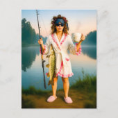 Slaperige vrouw in jurk vangt een grote snoek feestdagenkaart (Voorkant)