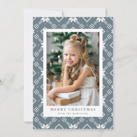 Slate Blue Nordic Snowflake Patroon Foto Feestdagenkaart (Voorkant)