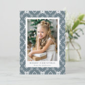 Slate Blue Nordic Snowflake Patroon Foto Feestdagenkaart (Staand voorkant)