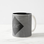 Slate Gray Monogram Tweekleurige Koffiemok (Voorkant rechts)