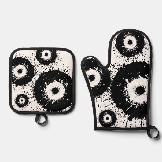 Slecht oog zwart-wit ovenwant & pannenlap set (Voorkant)