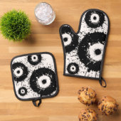 Slecht oog zwart-wit ovenwant & pannenlap set (Top down)