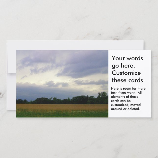 Slecht weer naderend boerderij velden storm wolken (Voorkant)