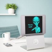 Slechte Alien, jij bent de volgende! Sticker (Laptop op bureau)
