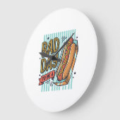 Slechte Dag Hot Dog Retro Vector T-shirt Ontwerp_1 Grote Klok (Hoek)