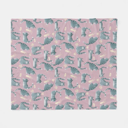 Slechte Grijze Tabby Katten Knocking Stuff Over Fleece Deken (Voorkant (Horizontaal))