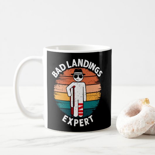 Slechte landing expert gebroken been bot blessure koffiemok (Met donut)