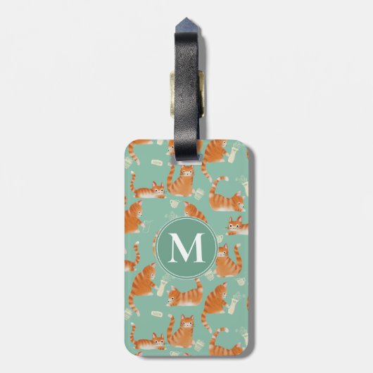 Slechte Oranje Tabby Cats die dingen omver gooien Bagagelabel (Achterkant verticaal)