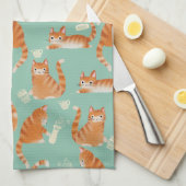Slechte Oranje Tabby Cats die dingen omver gooien Theedoek (Quarter Fold)