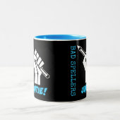 Slechte Spellers ontbinden! Verhoogde vuist Humor Tweekleurige Koffiemok (Center)