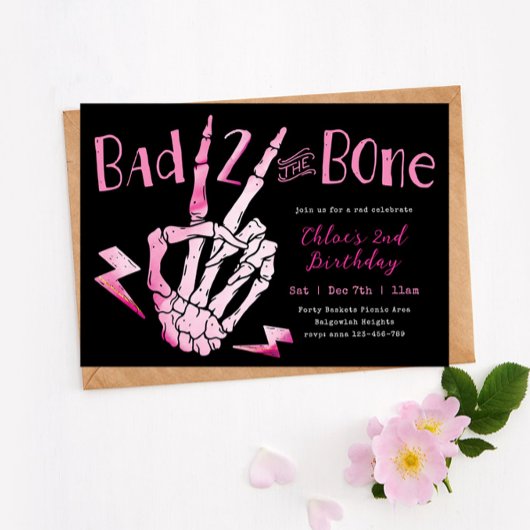 Slechte twee de Bone Girls Tweede Verjaardag Uitno Kaart