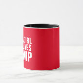 SLECHTS EEN MEISJE DIE VAN TRUMP COFFEE MOK HOUDT (Midden)