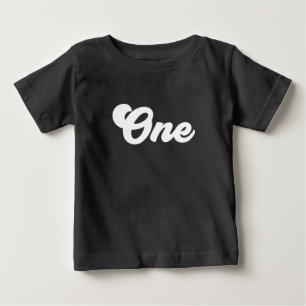 Slechts één T-shirt: minimaal, stoutmoedig, tijdlo