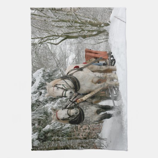 slee+ride,sneeuw,bos,paard,winter,wit,gallop, theedoek (Verticaal)