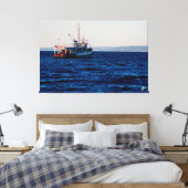 Sleepboot op Mutiny Bay #3 Canvas Afdruk (Insitu (Slaapkamer))