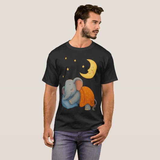 Sleeping Baby Elephant Under the Moon – Cute Dream T-shirt (Voorkant volledig)