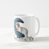 🌙 Sleeping Baby on Moon Mug – Stars & Cloud Cute  Koffiemok (Voorkant rechts)