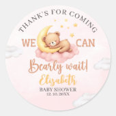 Sleeping Bear – We Can Bearly Wait Ronde Sticker (Voorkant)