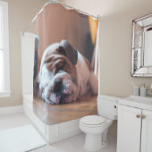 Sleeping Bulldog Bown and White Puppy Douchegordijn (In situ)