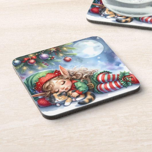 Sleeping Christmas Elf with Calico Kitten Bier Onderzetter (Linkerzijde)