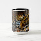 Sleeping Jaguar Coffee Mok door Julie Everhart (Midden)