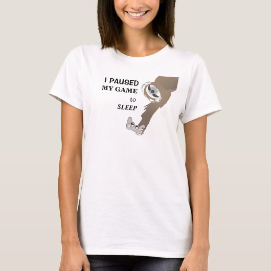Sleeping Sloth with Game Controller T-Shirt (Voorkant)