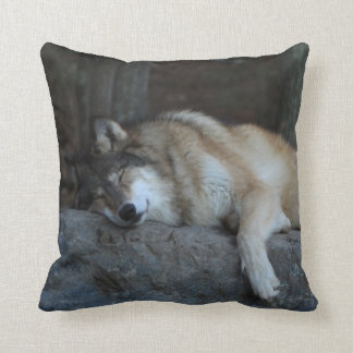 Sleeping Wolf Lodge Pillow Kussen