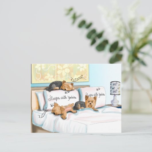 Sleeps with Yorkies by Catia Cho Briefkaart (Staand voorkant)