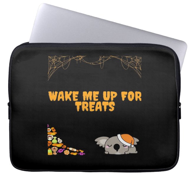 Sleepy animal ready for Halloween treats! Classic  Laptop Sleeve (Voorkant)