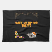 Sleepy animal ready for Halloween treats! Classic  Theedoek (Horizontaal)