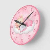 Sleepy Bear Pink Wall Clock Ronde Klok (Hoek)
