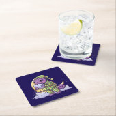 Sleepy Chameleon Coaster – Cozy & Whimsical Drink Kartonnen Onderzetters (Insitu)
