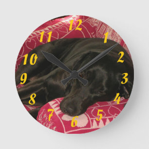 Sleepy Dog Clock Ronde Klok