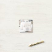 Sleepy Golden Labrador Puppy Post-it® Notes (Op bureau)