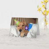 Sleepy Golden Retriever in Pajamas Birthday Kaart (Gele Bloem)