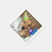 Sleepy Golden Retriever in Pajamas Birthday Servet (Hoek)