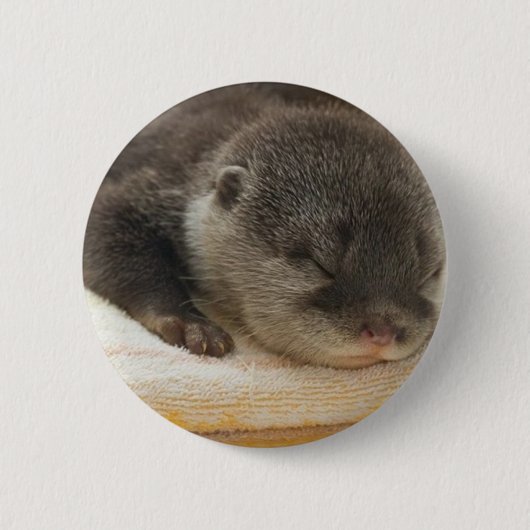 Sleepy Otter Ronde Button 5,7 Cm (Voorkant)