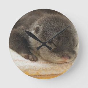 Sleepy Otter Ronde Klok