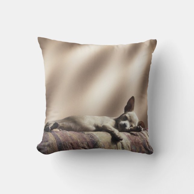 Sleepy Puppy Pillow Kussen (Voorkant)