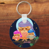 Sleepy Uil Familie met Aangepaste Naam Sleutelhanger (Voorkant)