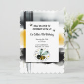 Sleepy Whimsical Bee verjaardagsfeestje uitnodigin Kaart (Staand voorkant)