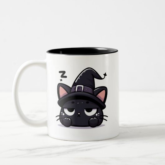 Sleepy Witch Cat Head | Halloween Mug Two-Sided Co Tweekleurige Koffiemok (Links)