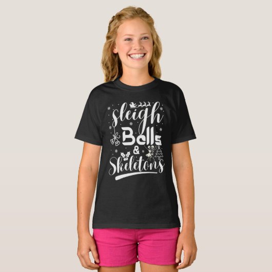 Sleigh bells & skeletons dancing funny christmas t-shirt (Voorkant volledig)