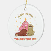 Sleigh de Pose: Yuletide Yoga Fun | Schattigee lui Keramisch Ornament (Links)