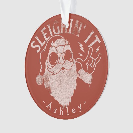 Sleighin It Grappige Santa Sleigh Kerstmis Ornament (voorkant)