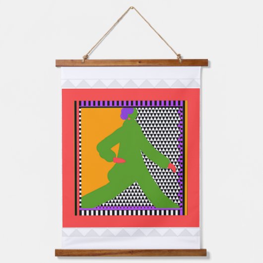 Slenteren figuur in groen hangend wandkleed (Voorkant)