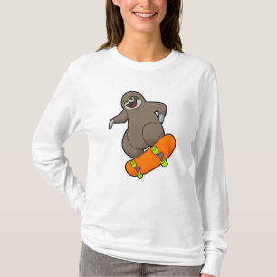 Sleuf als Skater met skateboard T-shirt
