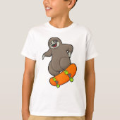 Sleuf als Skater met skateboard T-shirt (Voorkant)