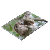 Sleuf Baby met moeder die van een boom hangt Notitieboek (Linkerzijde)